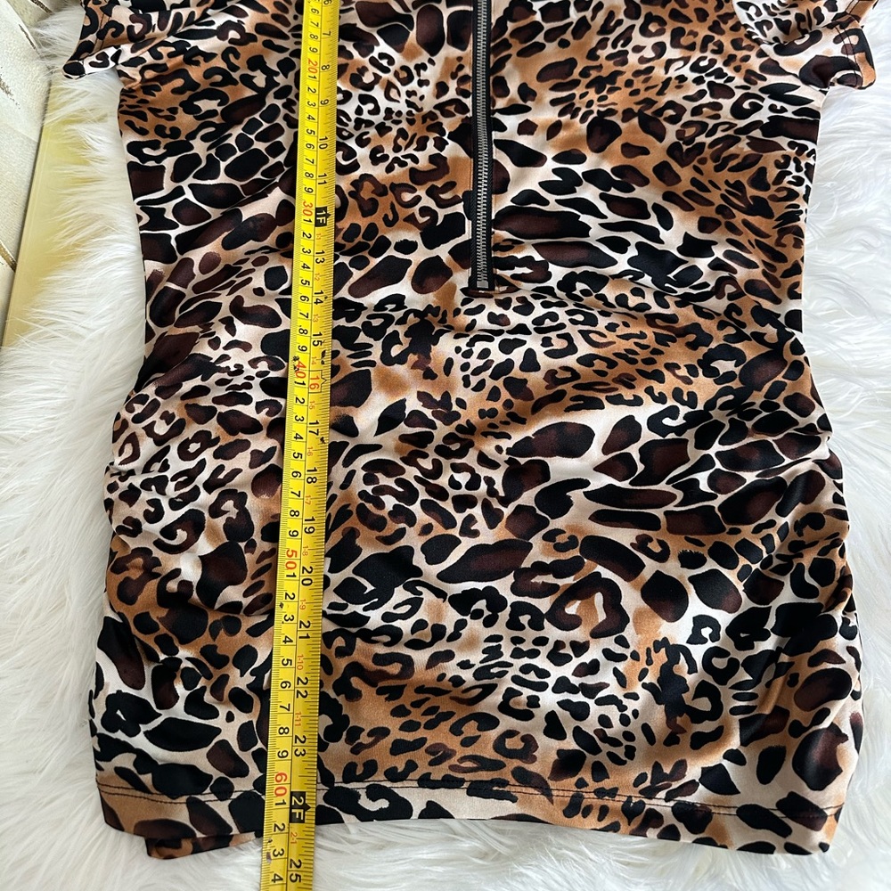 Animal Print Top - Picture 5 of 6